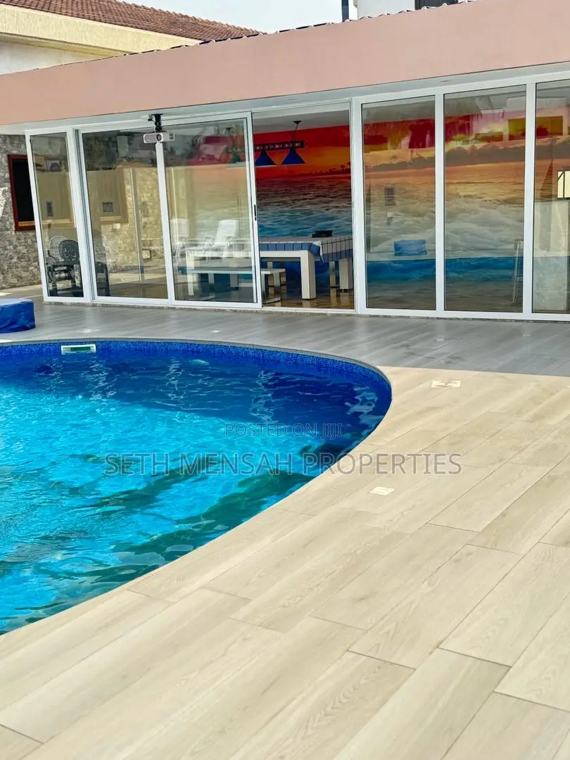 Furnished 6bdrm Mansion in 6 Bedroom House For for rent
