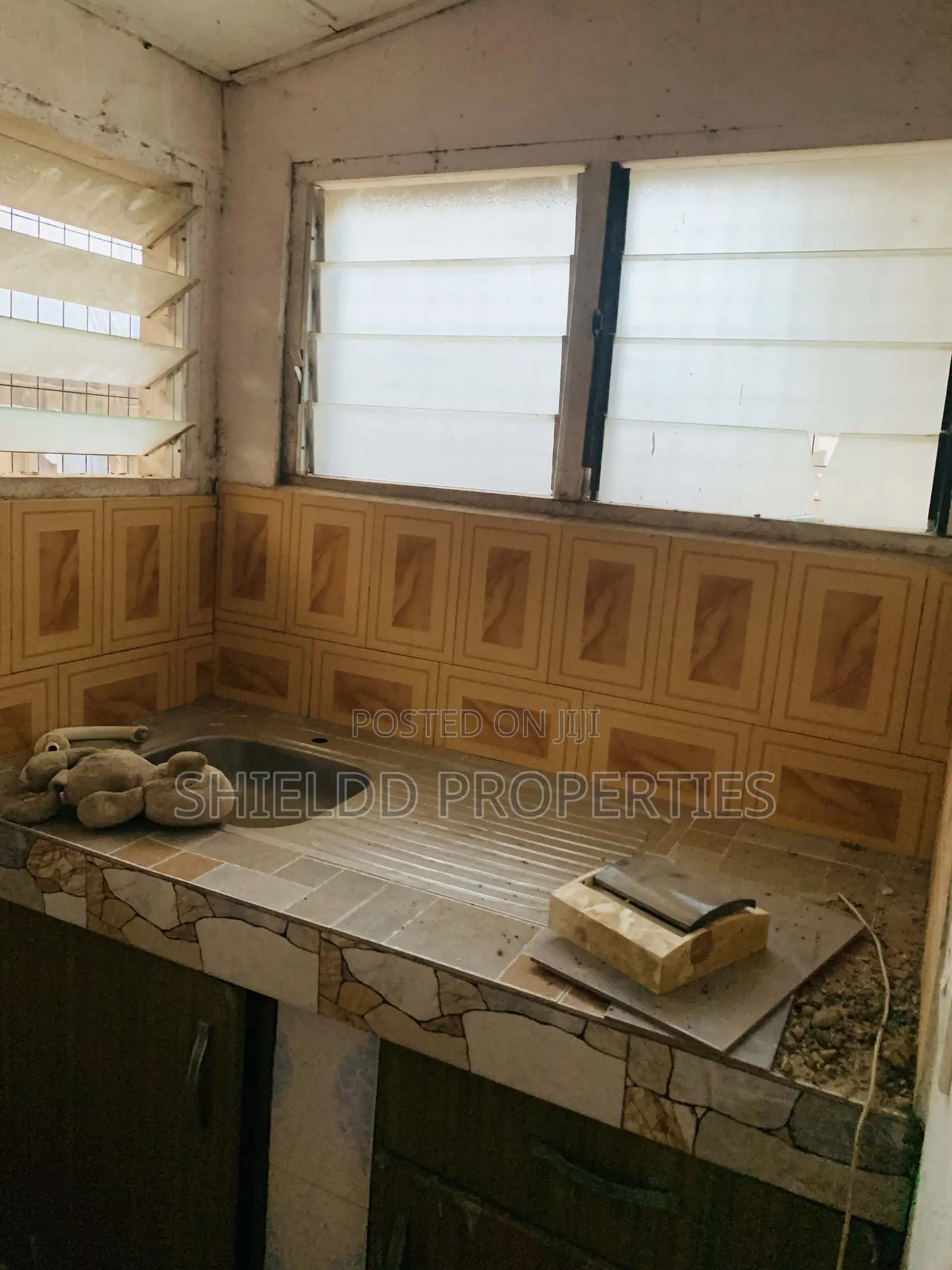 1bdrm Apartment in Single Room Self, New Legon for rent