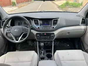 Hyundai Tucson SE AWD 2018 Gray