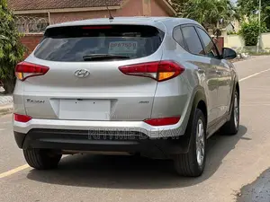 Hyundai Tucson SE AWD 2018 Gray