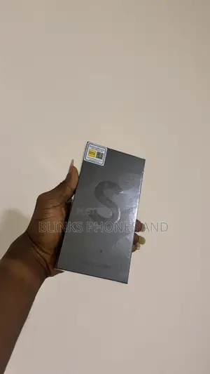 New Samsung Galaxy S22 Ultra 5G 256 GB Black