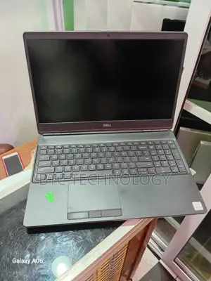 Laptop Dell Precision 15 7550 16GB Intel Core i5 SSD 512GB