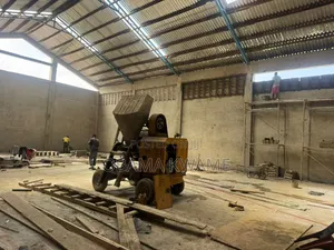500 SQM Warehouse With 
2 Units of 2bedroom Apartment
Big Office Space