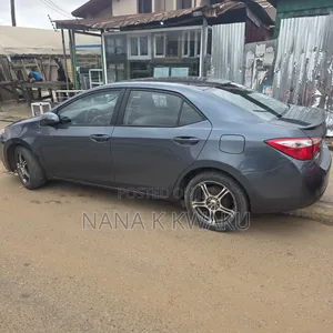 Toyota Corolla 2017 Gray