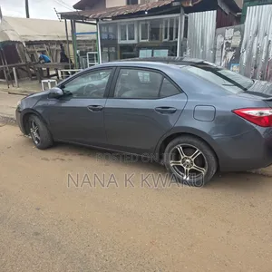 Toyota Corolla 2017 Gray