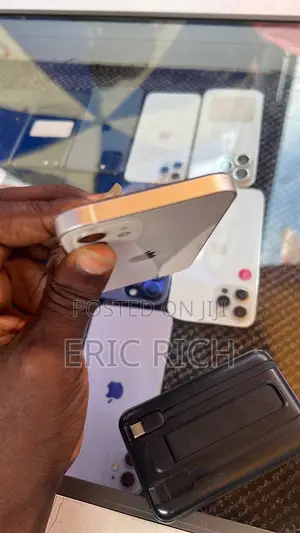 Apple iPhone 12 64 GB White