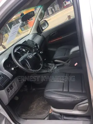 Toyota Hilux 2014 Silver