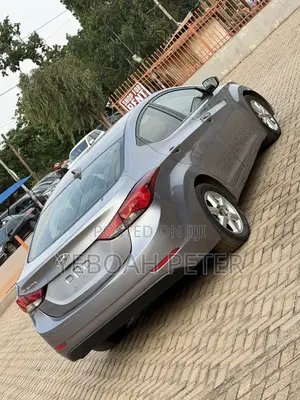 Hyundai Elantra 2016 Silver