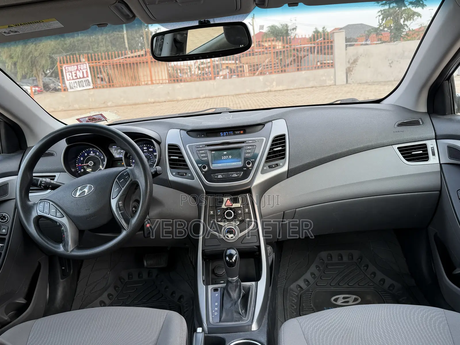 Hyundai Elantra 2016 Silver