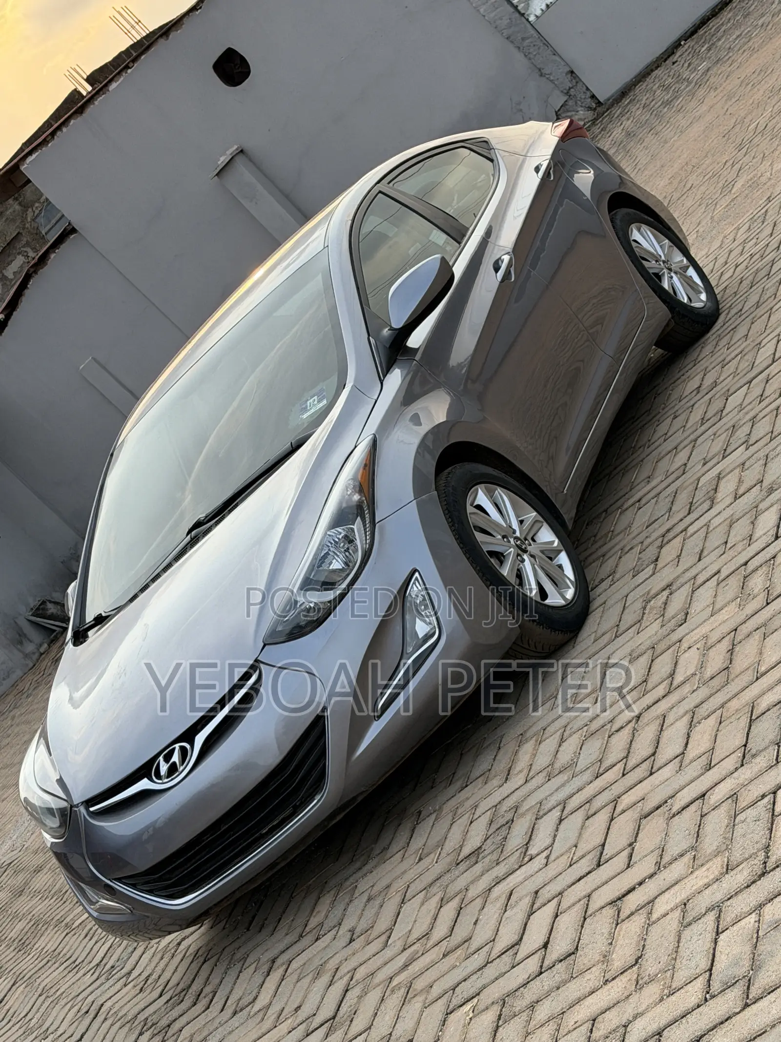 Hyundai Elantra 2016 Silver