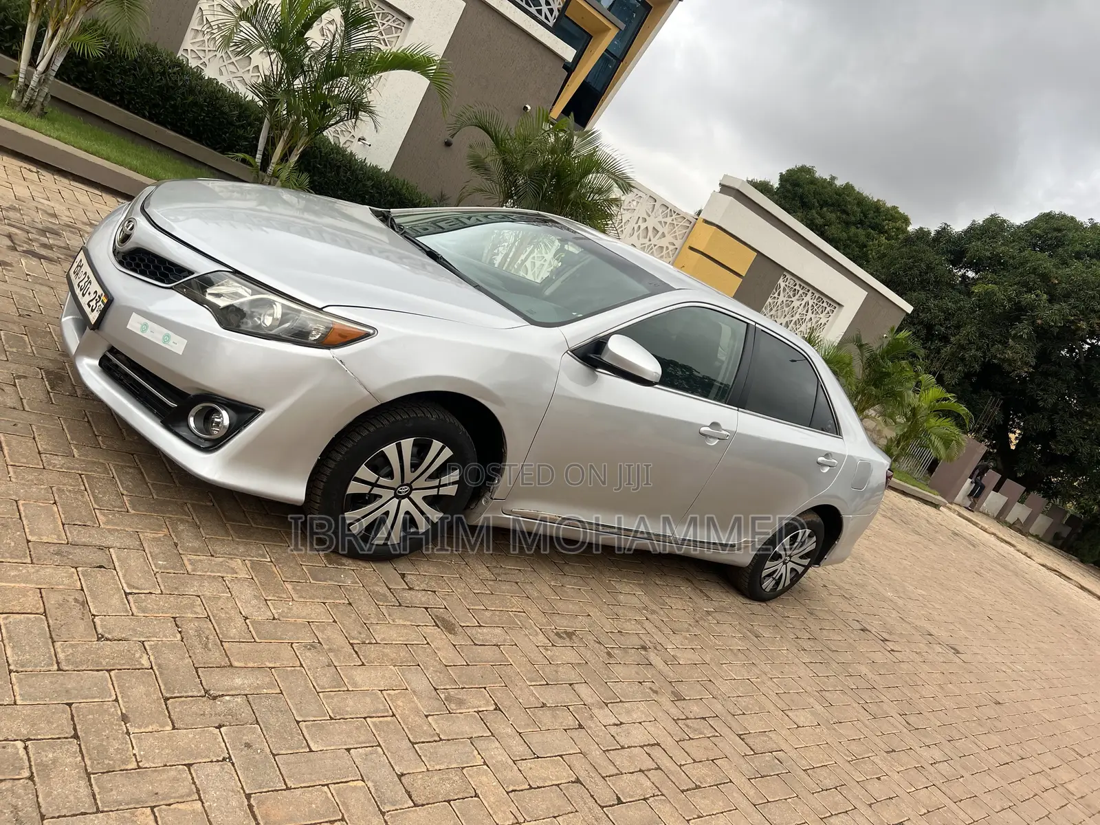 Toyota Camry LE 4dr Sedan (2.5L 4cyl 6A) 2014 Silver