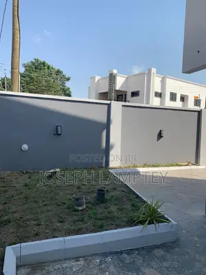 4bdrm House in Joseph Debrah, Ghana Link Area for sale