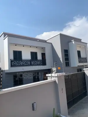 4bdrm House in Joseph Debrah, Ghana Link Area for sale