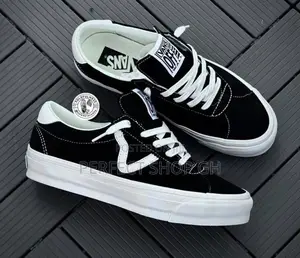 Vans Sneakers – Premium Quality | Stylish, Comfortable Durable