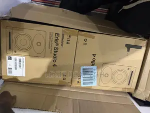 Presonus Eris Studio 4