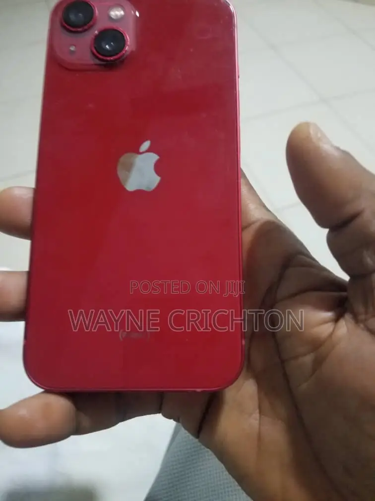 Apple iPhone 13 128 GB Red