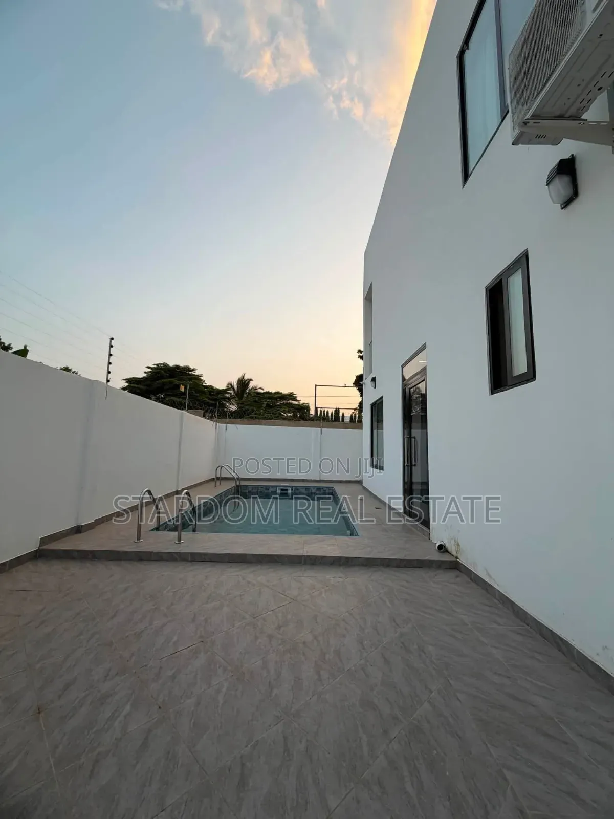 4bdrm Duplex in East Legon, Ability for sale