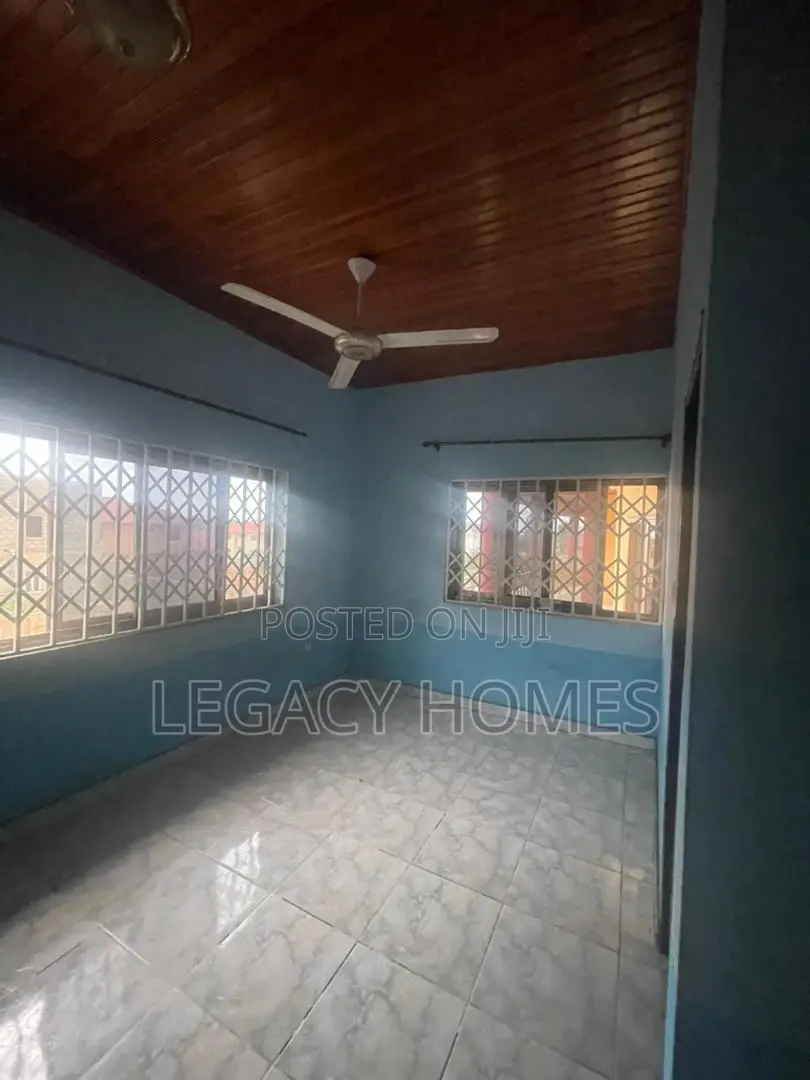5bdrm House in East Legon, American House for rent