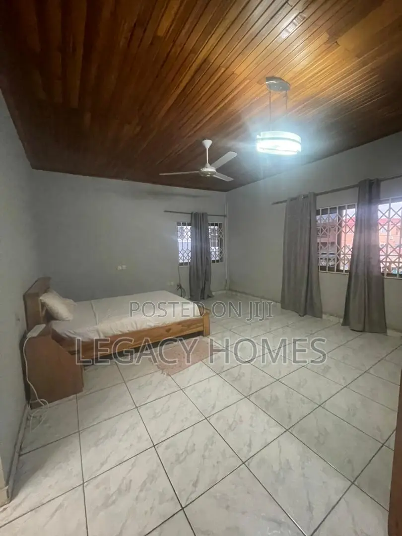 5bdrm House in East Legon, American House for rent