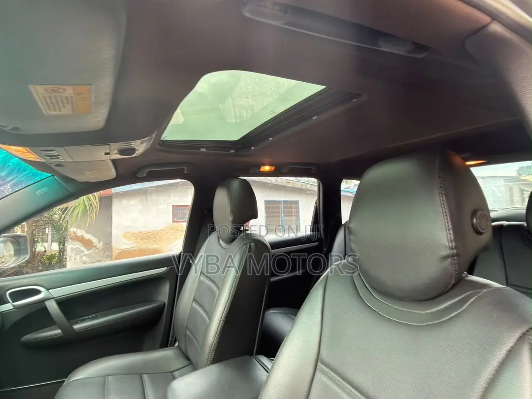 Porsche Cayenne 2008 Gray
