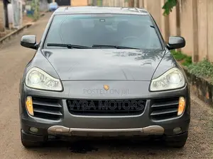 Porsche Cayenne 2008 Gray