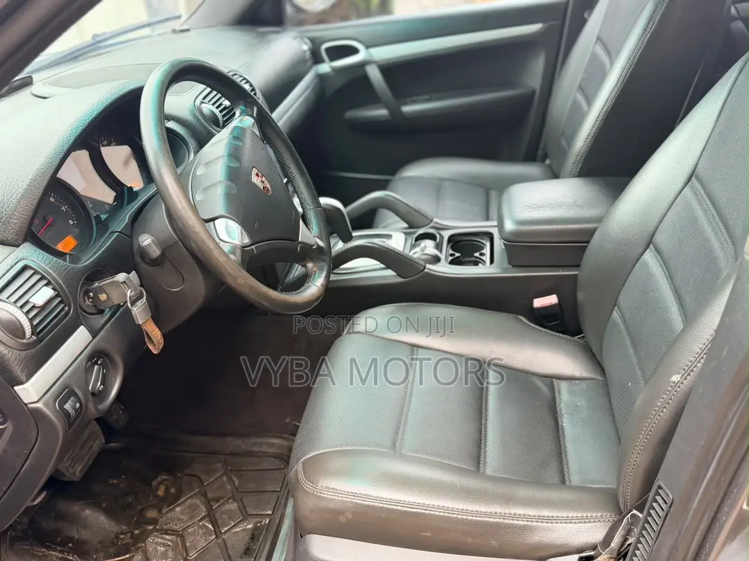 Porsche Cayenne 2008 Gray