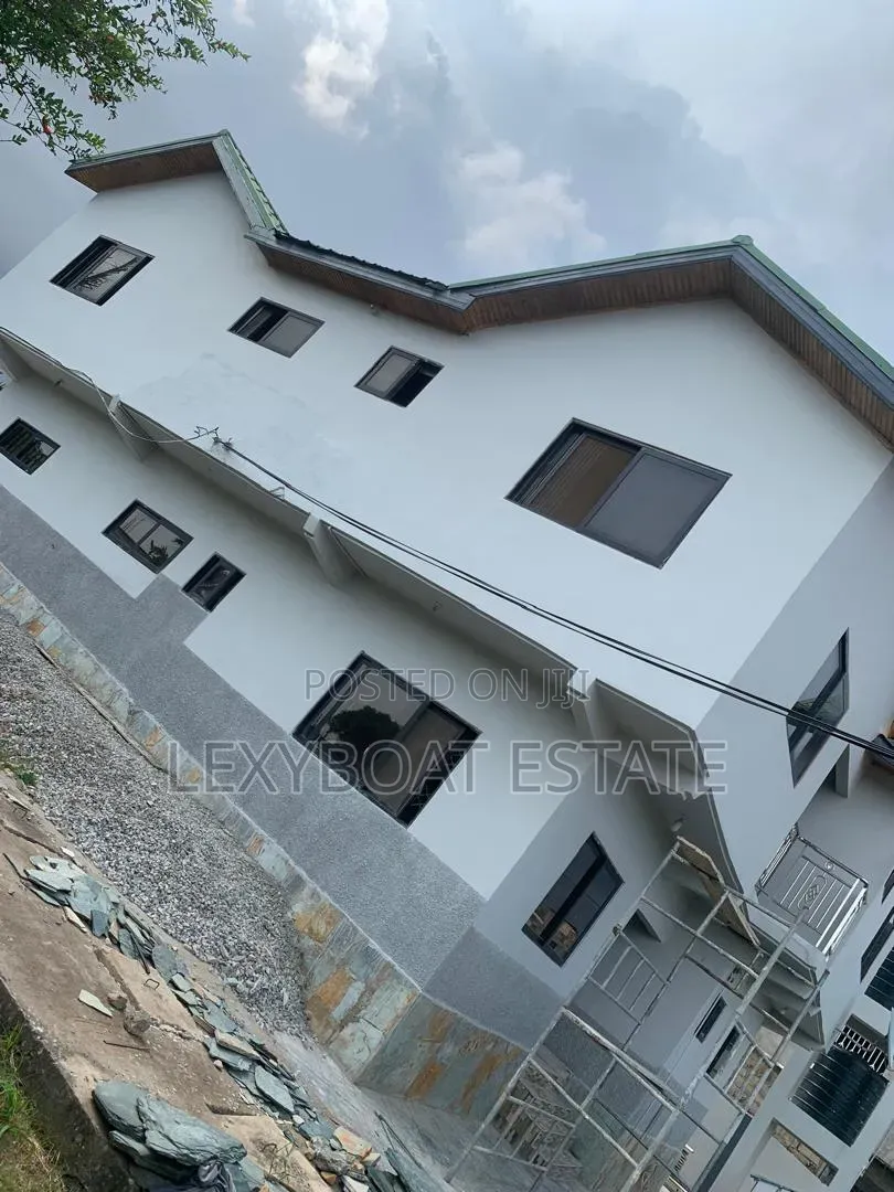 Furnished 4bdrm House in Obom Mama Jane, Adam Nana for sale