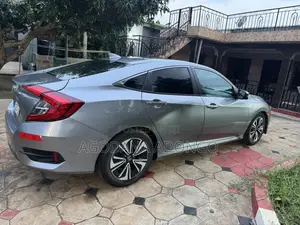 Honda Civic EX-L 4dr Sedan (1.5L 4cyl) 2016 Gray