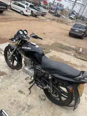 Suzuki EN125-2A 2010 Black