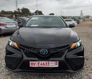 Toyota Camry SE 2023 Black