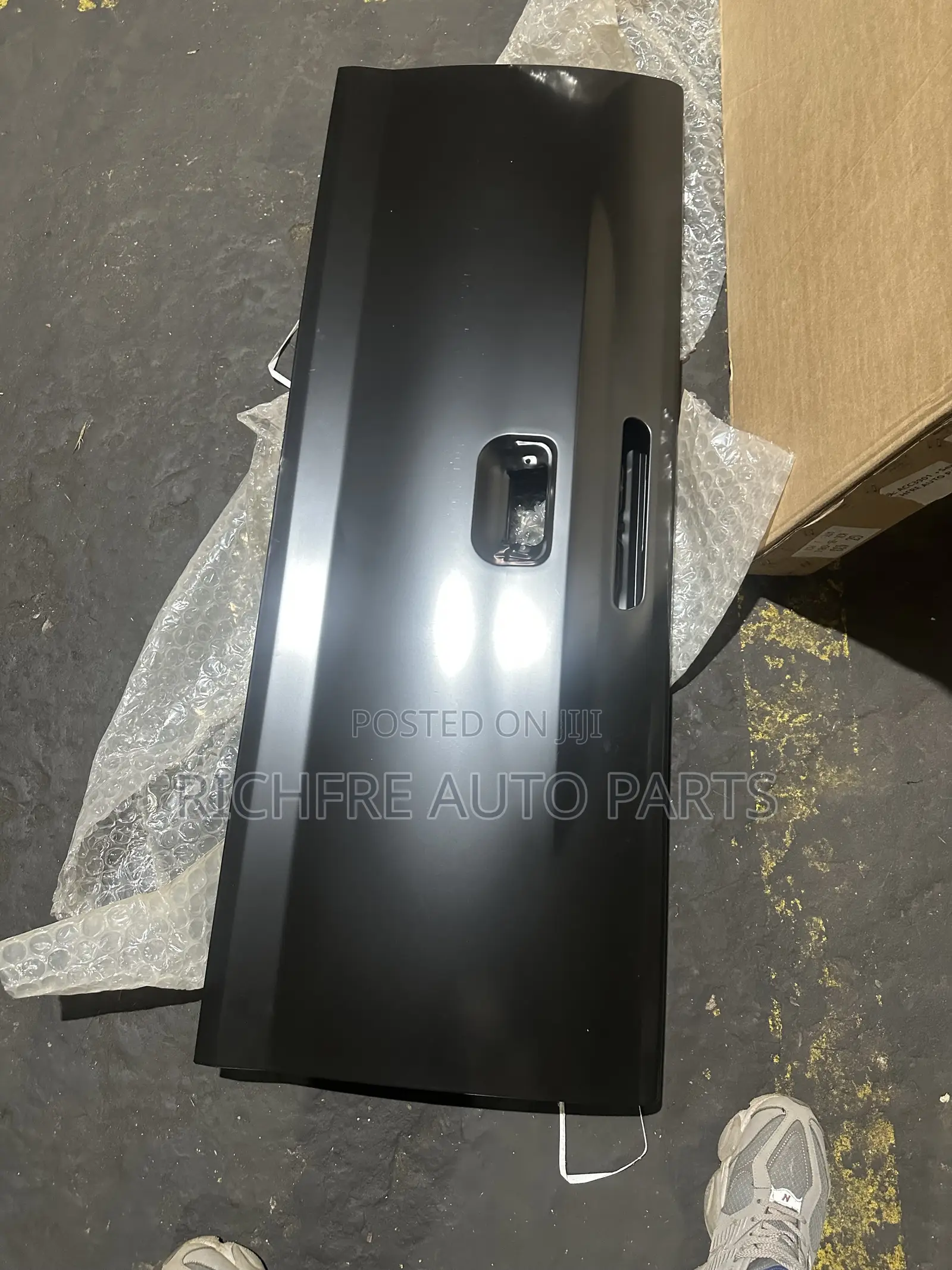 Toyota Hilux Vigo 2008,2010,2012 Tailgate Boot ORIGINAL