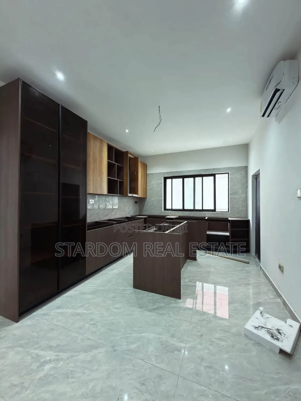 4bdrm Duplex in East Legon, Ability for sale