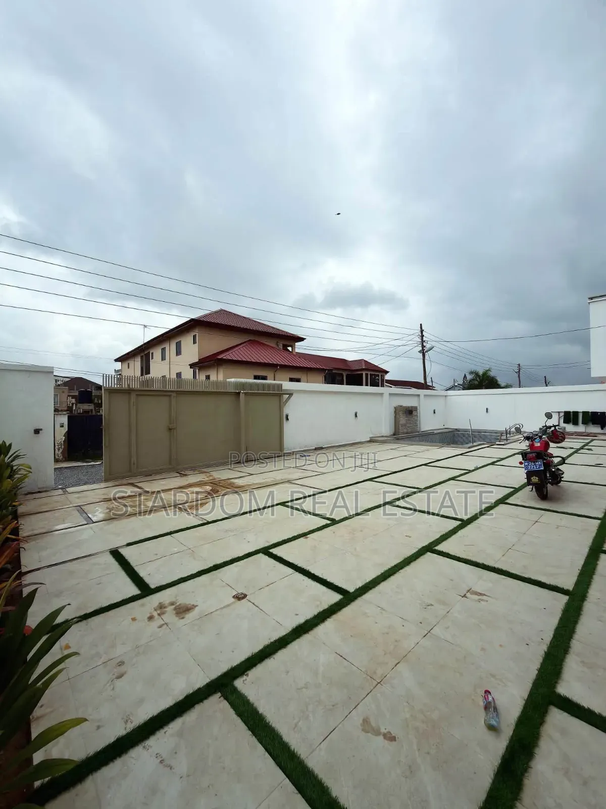 4bdrm Duplex in East Legon, Ability for sale