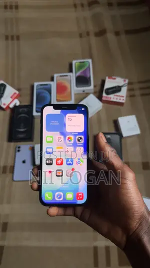 Apple iPhone 12 64 GB Black