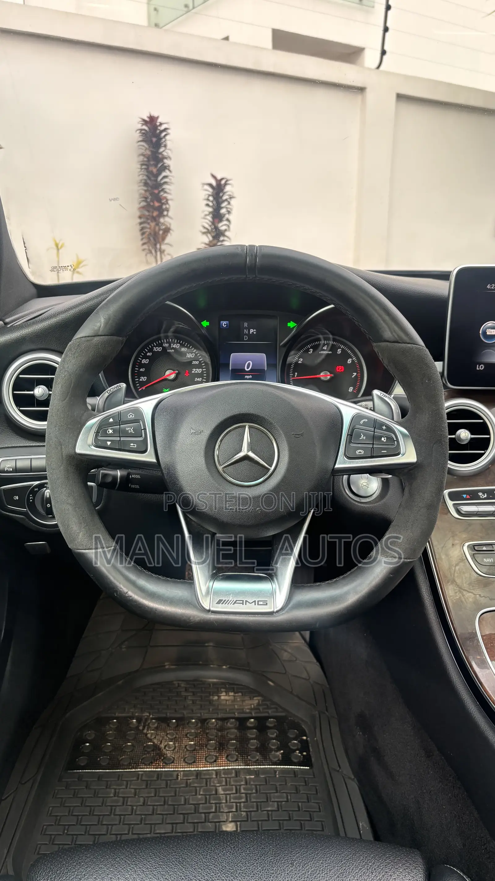 Mercedes-Benz C300 2017 Black