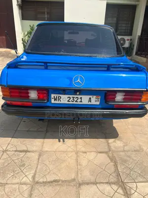 Mercedes-Benz W123 1981 Blue