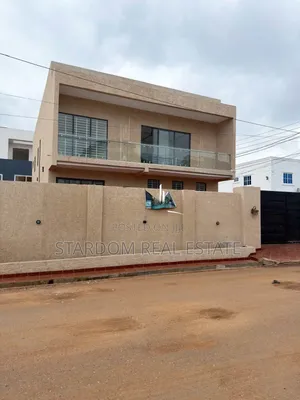 4bdrm Duplex in East Legon Ogbojo, American House for sale