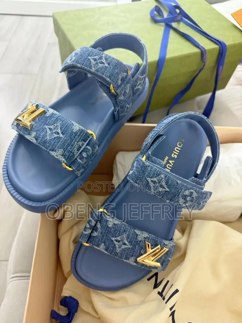 Original Louis Vuitton Ladies Slippers/Sandals in Colours