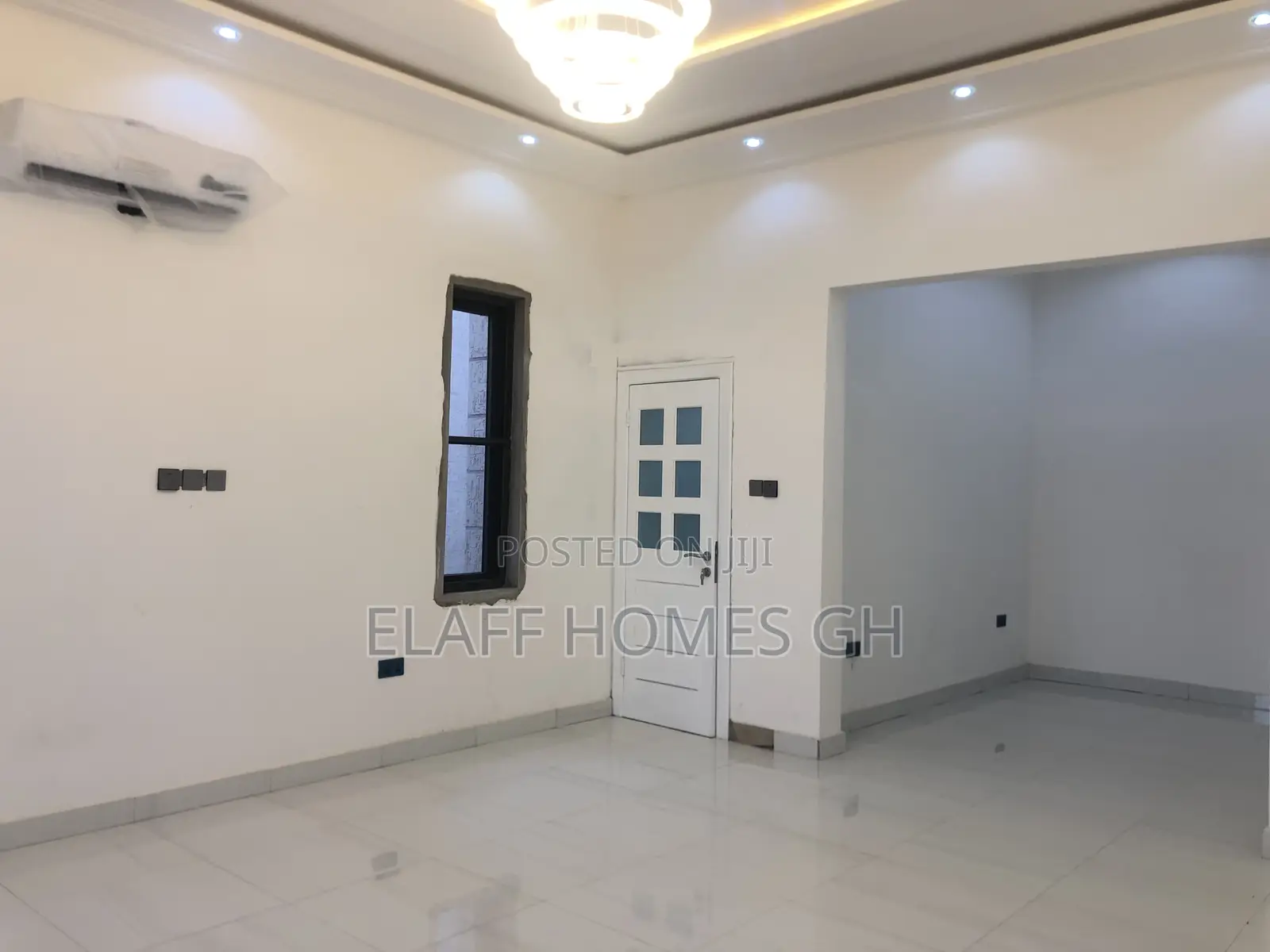 4bdrm Duplex in Elaffhomesgh, School Junction for sale