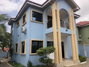 4bdrm Townhouse / Terrace in Elaffhomesgh, Ability for rent