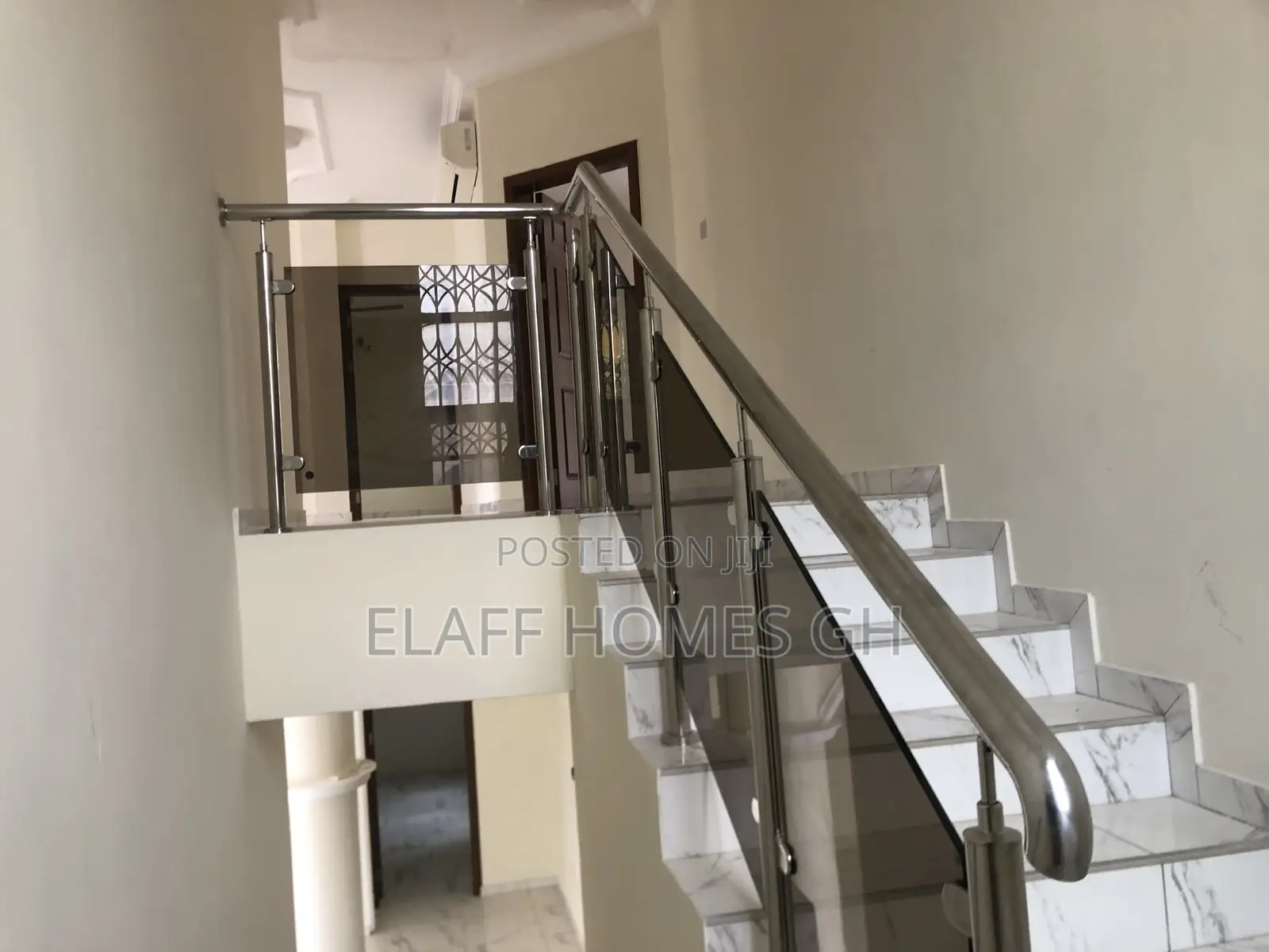4bdrm Townhouse / Terrace in Elaffhomesgh, Ability for rent