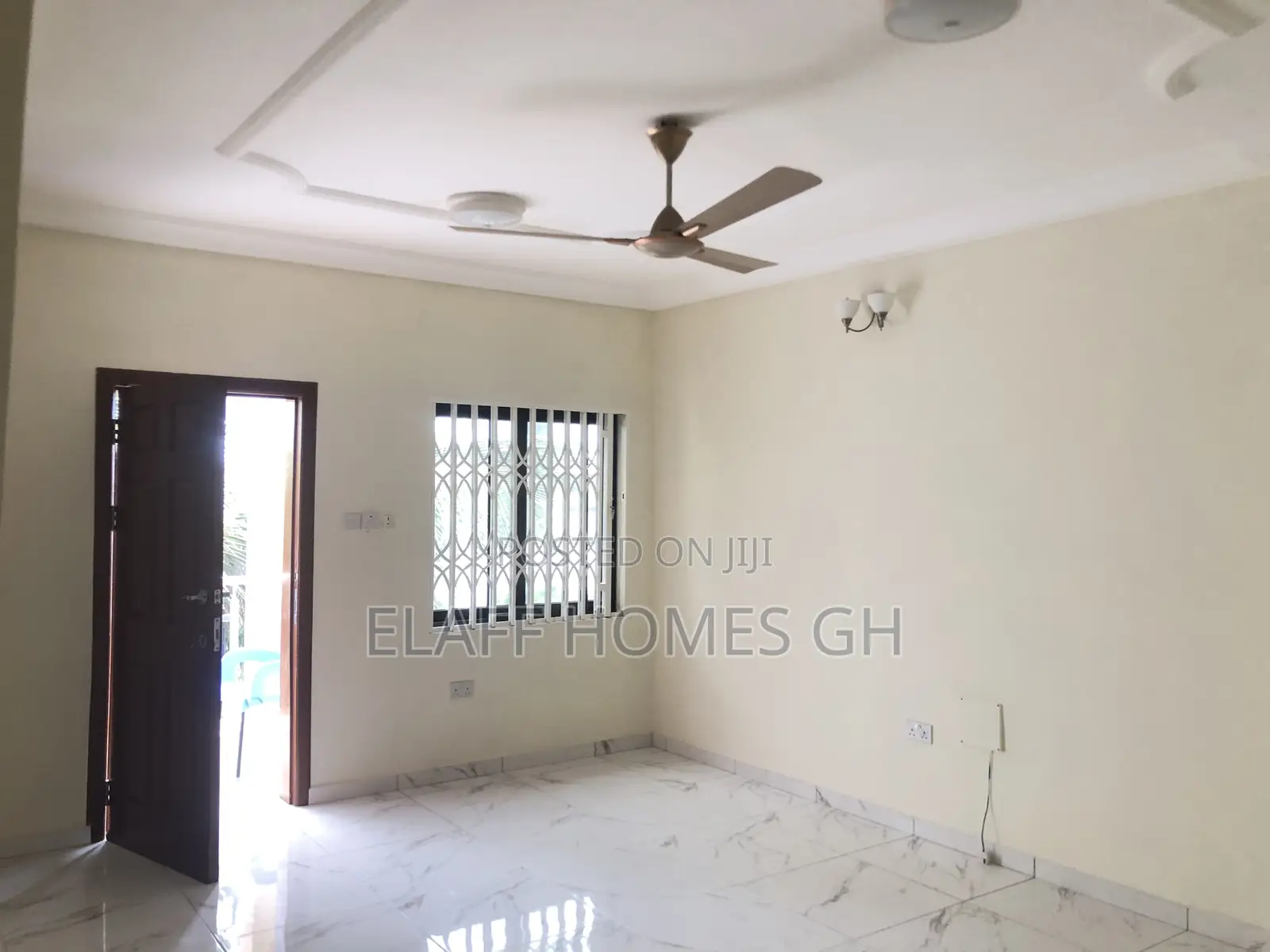 4bdrm Townhouse / Terrace in Elaffhomesgh, Ability for rent