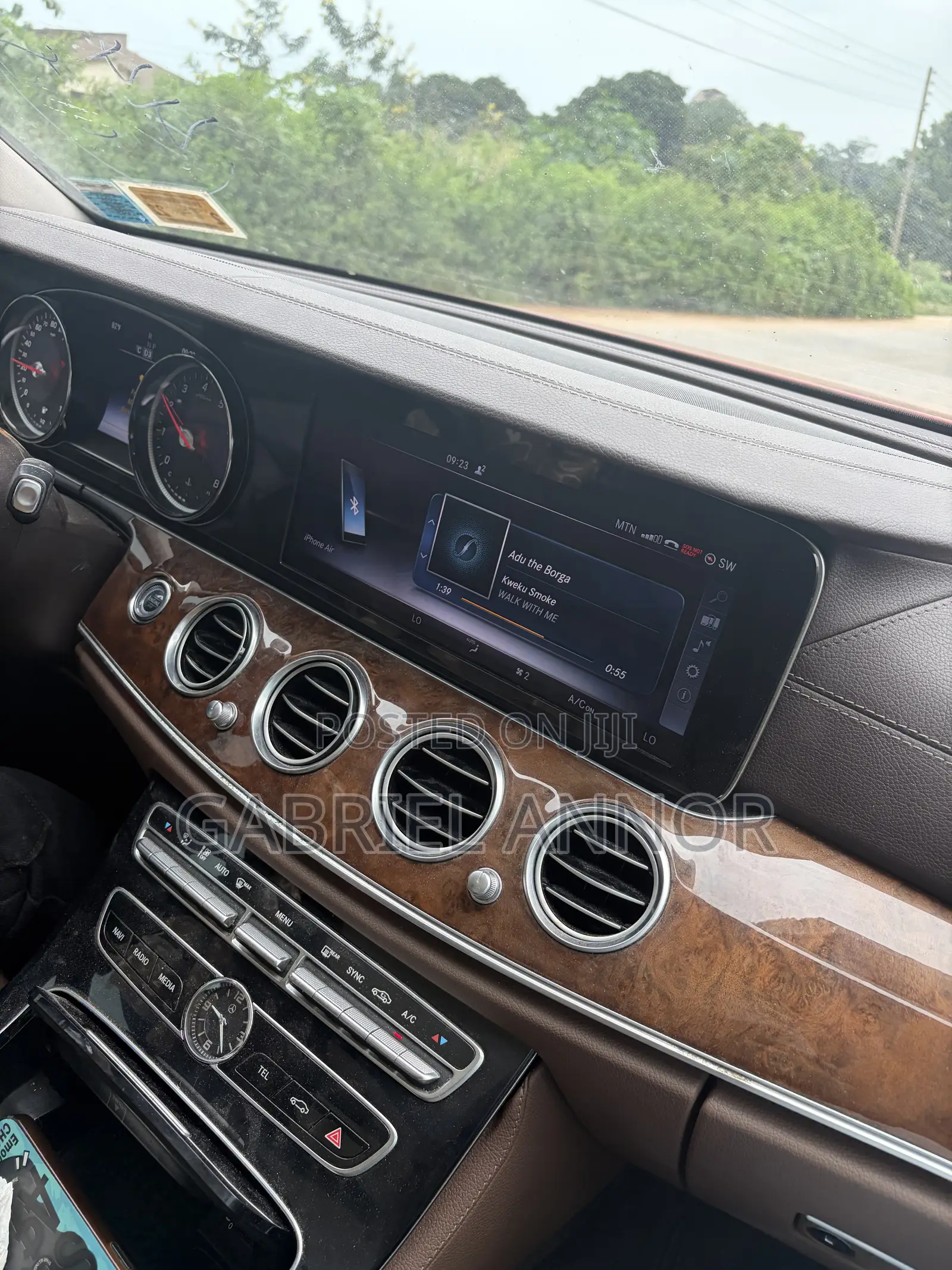 Mercedes-Benz E300 4Matic AWD Sedan (2.0L 4cyl 9A) 2017 Red