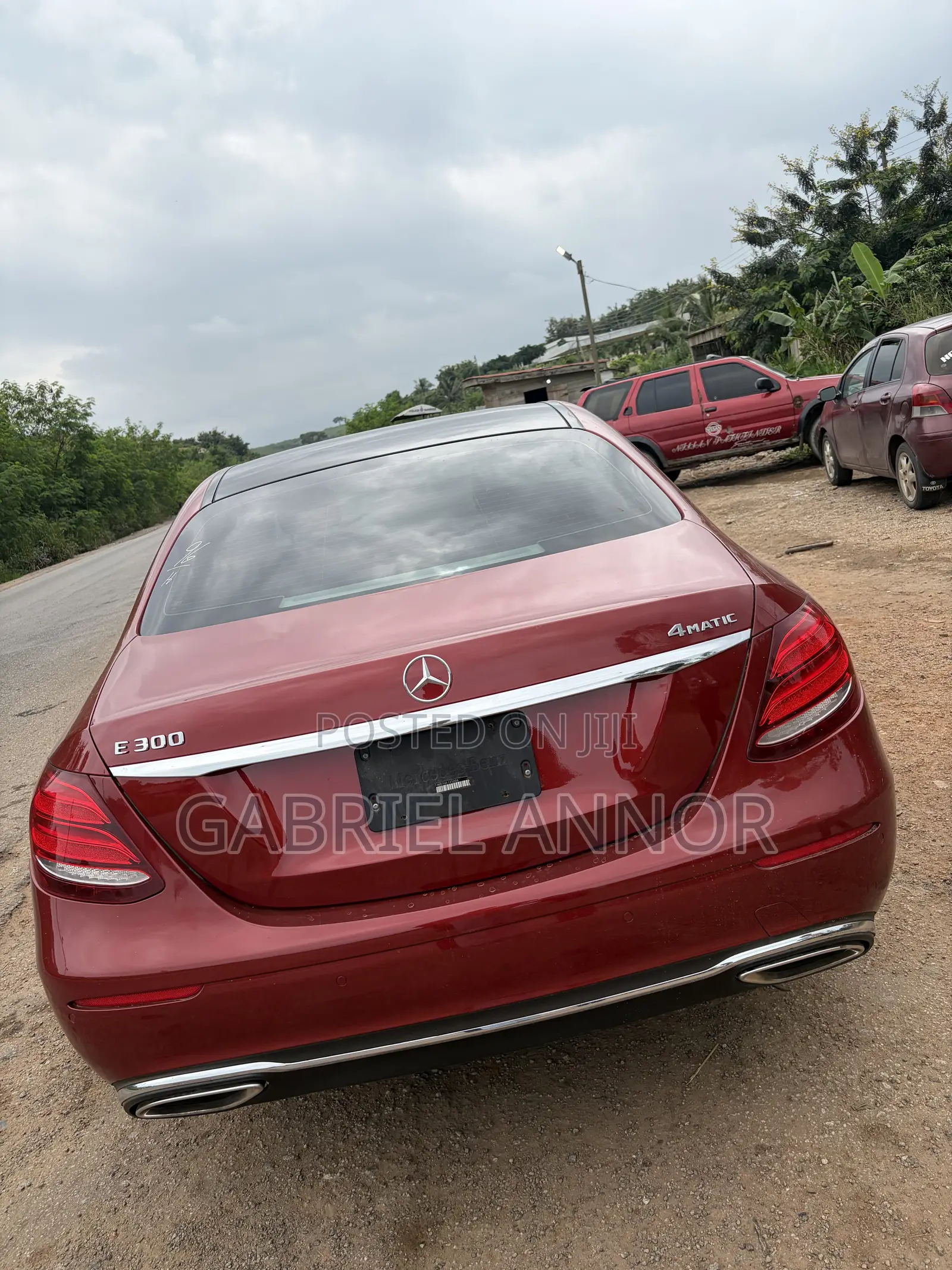 Mercedes-Benz E300 4Matic AWD Sedan (2.0L 4cyl 9A) 2017 Red