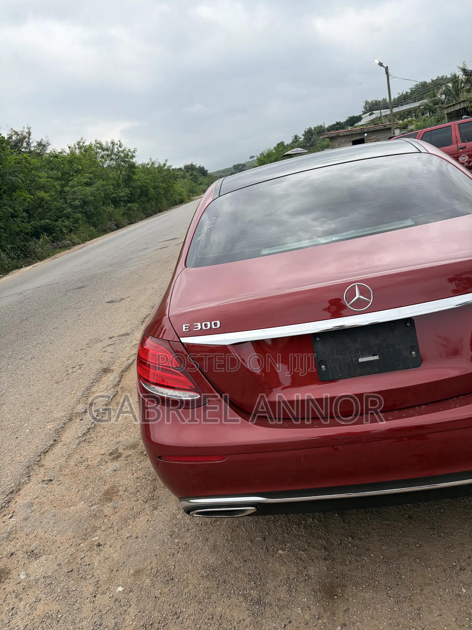 Mercedes-Benz E300 4Matic AWD Sedan (2.0L 4cyl 9A) 2017 Red