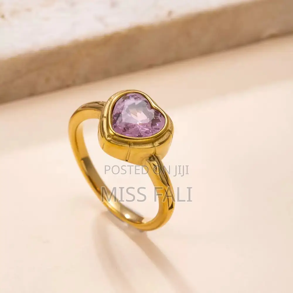Ever Amour Promise Ring. Size 7-8