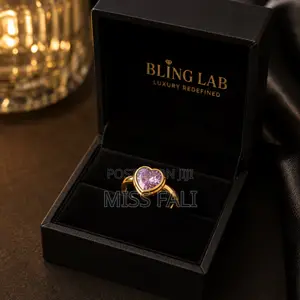 Ever Amour Promise Ring. Size 7-8
