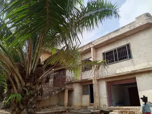5bdrm House in Ofankor for sale