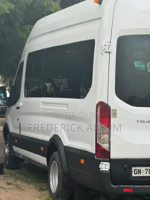16 Seater Ford Transit Bus for Hiring