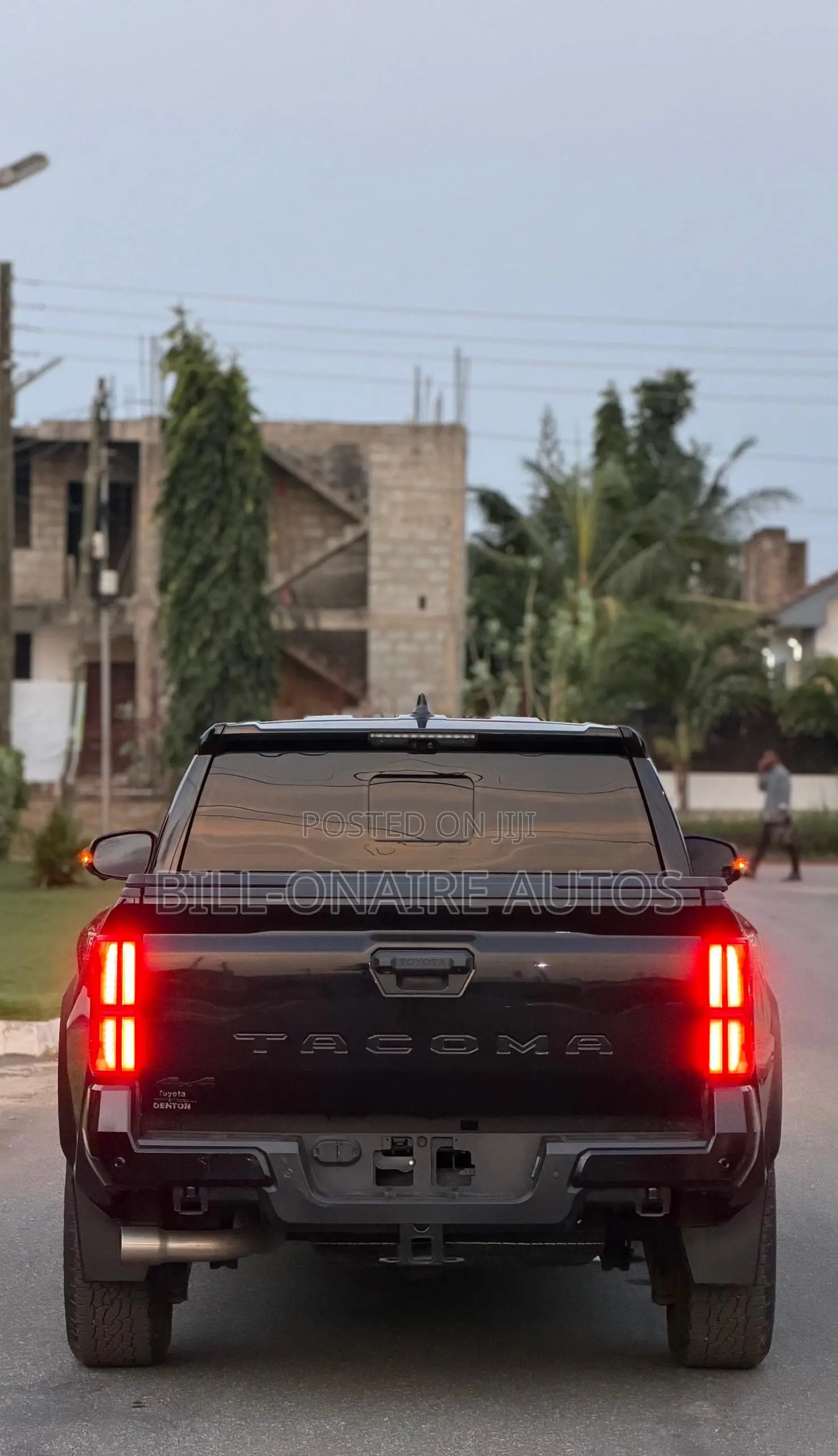 Toyota Tacoma 2024 Black